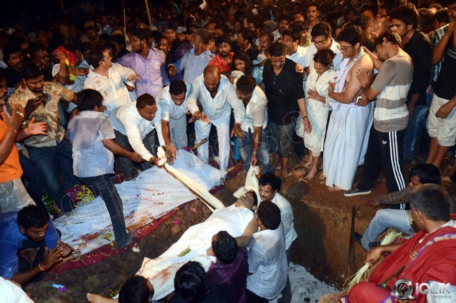 Srihari-Burial-Photos